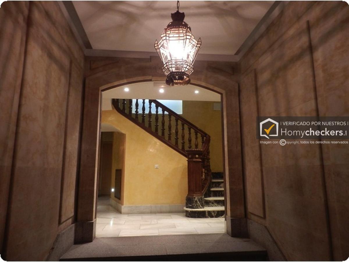Homyat Prior Isidros, Plaza Mayor Apartment *